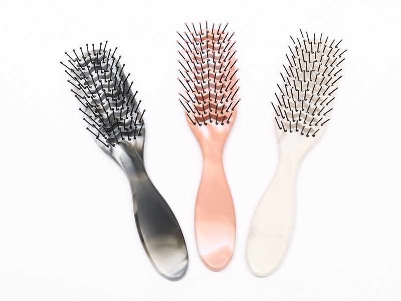 Cepillo de pelo de paleta con ventilación natural de plástico para cabello grueso