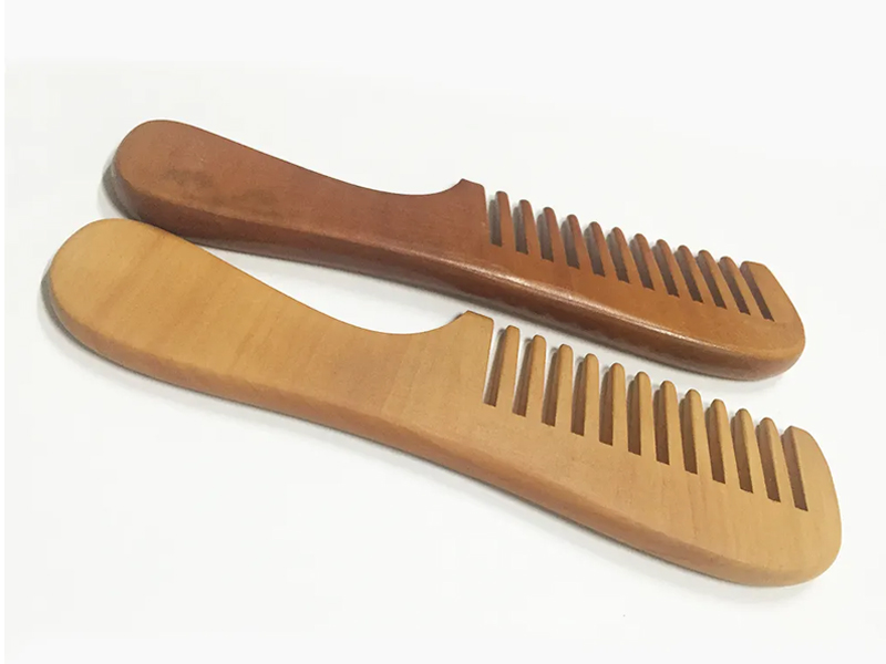 Mini peine de bambú de dientes anchos de madera