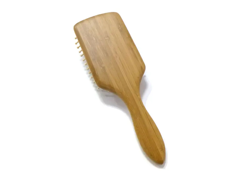 Cepillo de pelo desenredante de bambú