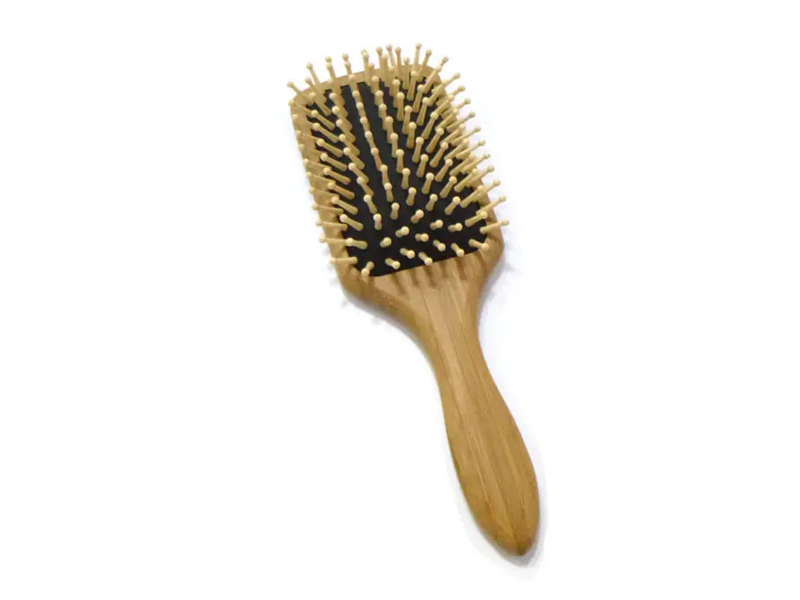 Cepillo de pelo desenredante de bambú
