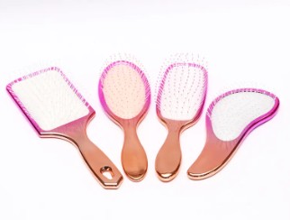 ¿El material de un juego de cepillos para el cabello afecta la experiencia del usuario?